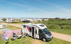First Camp Lakolk Strand Camping